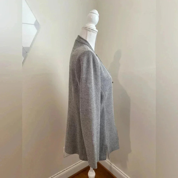 St. John Collection Evening Tweed Pattern Blazer Zip Front Cardigan Size 12 - Picture 3 of 8